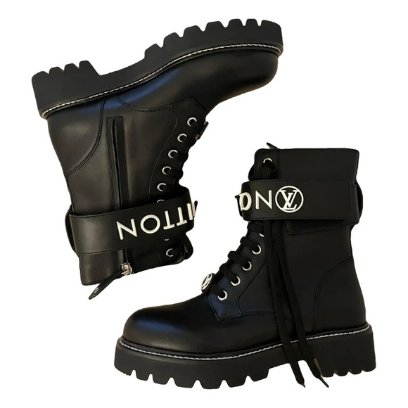 Louis Vuitton Calfskin Monogram Territory Flat Ranger Boots - Picture 11 of 13